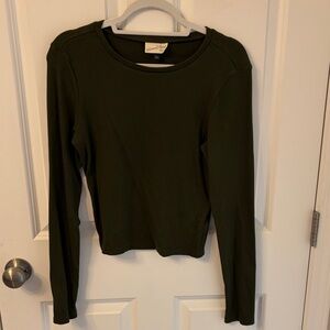 Universal Thread Olive Green Long Sleeve Crewneck Top